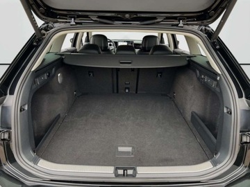 Volkswagen Passat B8 Variant Facelifting 2.0 TDI SCR 150KM 2024 Volkswagen Passat 2.0TDI 150KM Elegance DSG SerwisASO Acc Matrix Hak Navi, zdjęcie 12