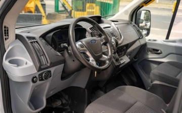 Ford Transit VII 2018 Ford Transit Ford Transit VIII 2.0 TDCi 130KM samochod do przewozu osob ni, zdjęcie 7