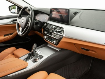 BMW Seria 5 G30-G31 Limuzyna Facelifting 2.0 520i 184KM 2021 BMW 520 KR9WW68#520i Skóra Podgrz.f K.cof LED, zdjęcie 28