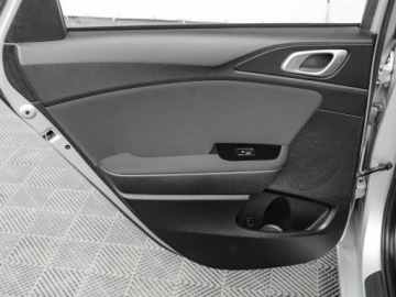 Kia Ceed III Kombi Facelifting 1.5 T-GDI 160KM 2022 Kia Cee'd GD4E164#1.5 T-GDI M 2 stref klima K.cof, zdjęcie 23