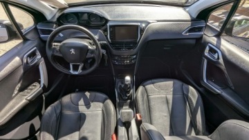 Peugeot 2008 I SUV Facelifting 1.2 PureTech 130KM 2016 Peugeot 2008 1.2i 131PS OPŁACONY Bezwypadkowy, zdjęcie 21