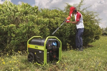 Генератор PRAMAC PX4000 230 В AVR + масло