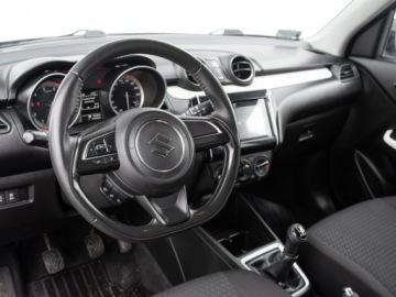 Suzuki Swift VI Hatchback 1.2 DualJet 90KM 2020 Suzuki Swift WD6529N#1.2 SHVS Premium Plus K.cof, zdjęcie 5