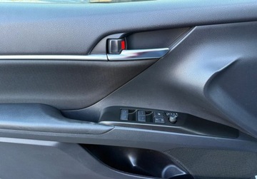 Toyota Camry IX Sedan 2.5 Hybrid Dynamic Force 218KM 2021 Toyota Camry Salon Polska, Serwis ASO, Gwarancja, FV-23 2.5 Hybryda 218KM, zdjęcie 12