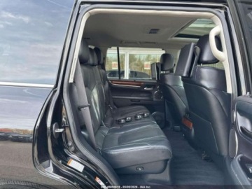 Lexus LX IV (570) 2018 Lexus LX 570 Three-row 2018 5.7 Benzyna 383KM, zdjęcie 8