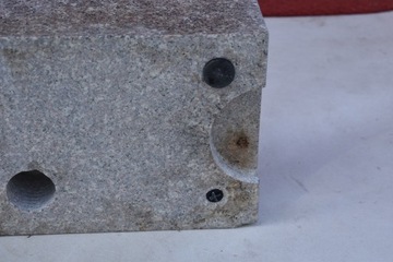 ПРЯМОУГОЛЬНИК Гранитная основа для садового зонта.