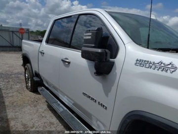 Chevrolet Silverado II 2020 Chevrolet Silverado 2020r., 4x4, 6.6L 6.6 Diesel 445KM, zdjęcie 4