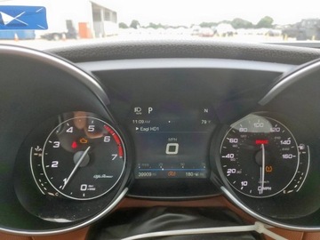 Alfa Romeo Giulia II 2018 Alfa Romeo Giulia Ti 2018 2.0l 2.0 Benzyna 280KM, zdjęcie 9