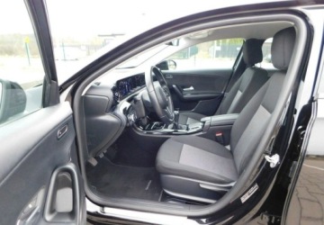 Mercedes Klasa A W177/V177 Hatchback 1.3 160 109KM 2020 Mercedes-Benz Klasa A z Gwarancja Bezwypadkowy 100 Stan Wzorcowy 1.3, zdjęcie 15