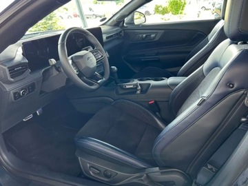 Ford Mustang VI Fastback 2023 5.0 Ti-VCT Black Horse 453KM 2025 Od ręki - Dark Horse aut 5.0 Ti-VCT V8 453KM / Pakiet Stylizacyjny Dark, zdjęcie 5