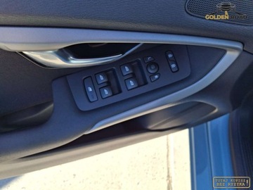 Volvo V40 II 2018 Volvo V40 2,0 benz 122KM klima elektryka grz.fot alu oplacony 2.0 Benzyna, zdjęcie 18