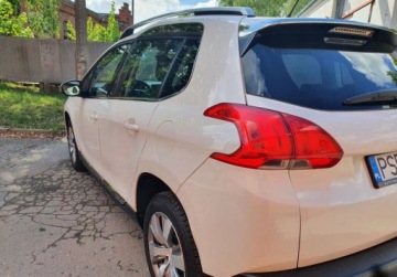 Peugeot 2008 I 2014 Peugeot 2008 Panorama Allure Serwis GetHelp 1.2 Benzyna 110KM, zdjęcie 6