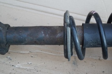 Амортизатор передний левый правый Audi A4 B8 8K0413031