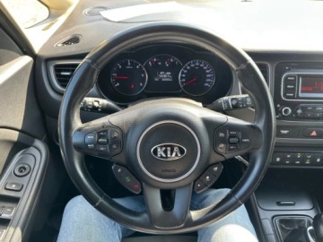 Kia Carens IV Minivan 1.7 VGT CRDI 115KM 2014 Kia Carens 2014r po serwisie bezwypadkowy 1.7 Diesel 115KM 7osób, zdjęcie 13