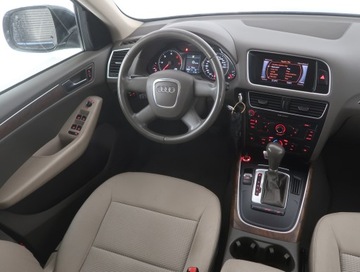 Audi Q5 I SUV 2.0 TDI 170KM 2010 Audi Q5 2.0 TDI, Salon Polska, 167 KM, 4X4, zdjęcie 6