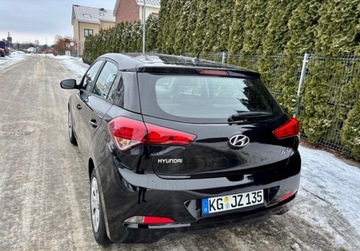 Hyundai i20 II Hatchback 5d 1.2 84KM 2015 Hyundai i20 i20 Jeden Wlasciciel Benzyna OplaconyZamiana 1.2 84KM, zdjęcie 9