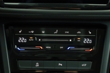 Volkswagen Touran III 1.5 TSI EVO 150KM 2023 VW Touran 1.5 TSI, Salon Polska, 1. Właściciel, zdjęcie 13