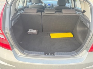 Hyundai i30 I Hatchback 1.4 109KM 2010 Hyundai i30 1.4 109KM Klima 4szyby 1- reka Sprawdz 1.4 Benzyna 109KM, zdjęcie 35