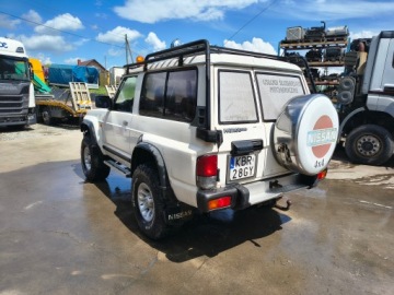Nissan Patrol III 1991 Nissan Patrol GR 1991r, zdjęcie 2