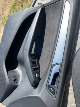 ОБИВКА БОКОВОЙ ДВЕРИ ПЕРЕДНЯЯ ЗАДНЯЯ Q5 8R 2011-17 КОМПЛЕКТ АЛЬКАНТАРЫ