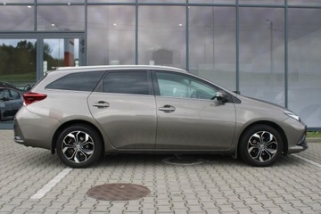 Toyota Auris II Touring Sports Facelifting 1.33 Dual VVT-i 99KM 2017 Toyota Auris Comfort, zdjęcie 3