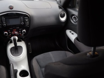 Nissan Juke I SUV Facelifting 1.6i 117KM 2015 Nissan Juke 1.6 i, Automat, Navi, Klima, zdjęcie 7