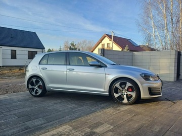 Volkswagen Golf VII GTI 3d 2.0 TSI 220KM 2015 Volkswagen Golf GTi 2.0TFSi 220KM Automat 2015r., zdjęcie 2