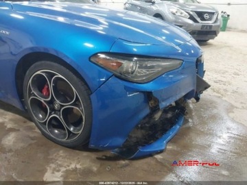 Alfa Romeo Giulia II Sedan Facelifting 2.0 Turbo 280KM 2022 Alfa Romeo Giulia 2022 r., 2,0L VELOCE AWD 2.0 Benzyna 280KM, zdjęcie 17