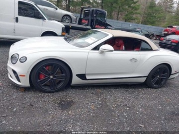 Bentley 2020 Bentley Continental GT V8 2020 4.0l 4.0 Benzyna 542KM, zdjęcie 2