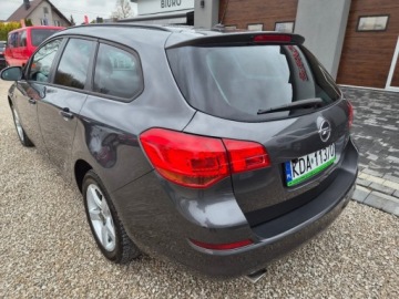 Opel Astra J Sports Tourer 1.4 Turbo ECOTEC 140KM 2012 Opel Astra Sliczna 1.4 b Ful Opcja Bezwypadkowa Zarejestrowana Gwarancja, zdjęcie 5