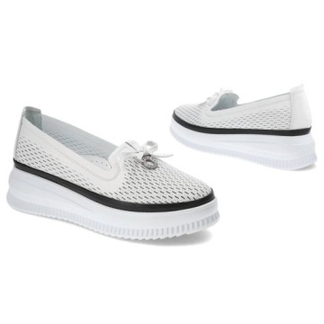 Белые кожаные женские туфли Ravini