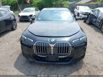 BMW Seria 7 G70 2024 BMW Seria 7 2024r, 740I, XDrive, 3.0L 3.0 Benzyna 375KM, zdjęcie 2