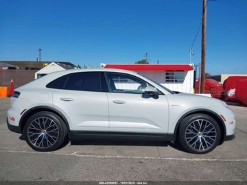 Porsche Macan 2024 Porsche Macan PORSCHE MACAN ELECTRIC 4 Elektryczny 382KM, zdjęcie 3