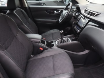Nissan Qashqai II Crossover 1.2 DIG-T 115KM 2014 Nissan Qashqai 1.2 DIG-T, Salon Polska, Skóra, zdjęcie 8