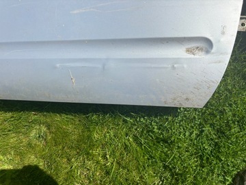 DVEŘE PRAVÉ PŘEDNÍ NISSAN NAVARA III D40 PATHFINDER R51 2005-2010