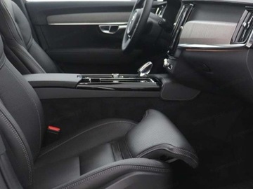Volvo V90 II 2025 VOLVO V90 T6 AWD Plug-In Hybrid Ultra Dark Combi (398KM) 2025, zdjęcie 16
