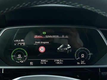 Audi Q8 e-tron 95kWh 340KM 2023 Audi Q8 e-tron Elektryczny_Nawigacja_LED Matrix_Cyfrowe zegary_Oswietlenie, zdjęcie 19