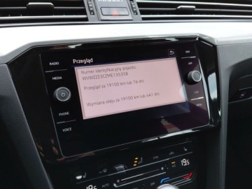 Volkswagen Passat B8 Variant Facelifting 1.5 TSI EVO 150KM 2021 Volkswagen Passat Variant 1.5TSI 150KM Business DSG SalonPL SerwisASO Acc, zdjęcie 27