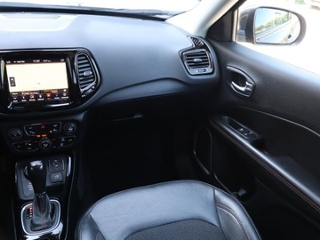 Jeep Compass II SUV 1.4 Multiair 170KM 2019 Jeep Compass 1.4 MultiAir, Salon Polska, zdjęcie 7