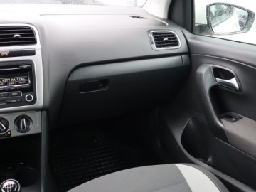 Volkswagen Polo V Hatchback 5d 1.2 60KM 2013 VW Polo 1.2 12V, GAZ, Klima, Tempomat,ALU, zdjęcie 7