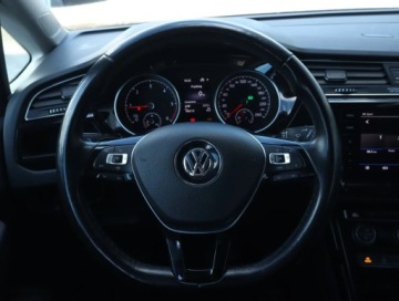 Volkswagen Touran III 2.0 TDI 150KM 2018 VW Touran 2.0 TDI, Salon Polska, Serwis ASO, zdjęcie 20