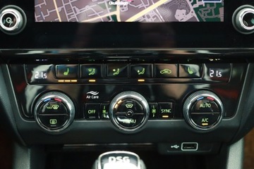 Skoda Octavia III RS Kombi Facelifting 2.0 TSI 230KM 2018 Skoda Octavia RS 2.0 TSI, Salon Polska, zdjęcie 9