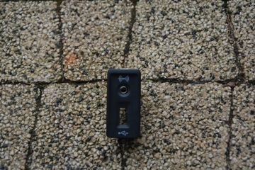 GNIAZDO AUX VW SKODA 5Q0035724