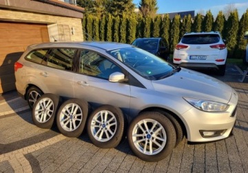 Ford Focus III Kombi Facelifting 1.0 EcoBoost 125KM 2017 Ford Focus SW Benzyna 125KM