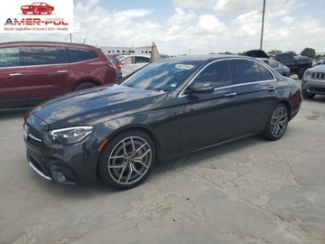 Mercedes Klasa E W213 2021 Mercedes-Benz Klasa E 350 2021 2.0l 2.0 Benzyna 255KM