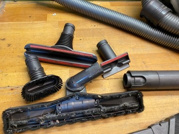 Пылесос без мешка DYSON DC29 1400 Вт