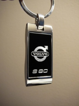 БРЕЛОК VOLVO C S V 30 xc 40 60 70 90 80 50 + гравировка