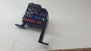 SSANGYONG KORANDO 3 III 10- SKŘÍŇKA POJISTEK