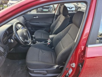 Hyundai i30 I CW Facelifting 1.4 DOHC 109KM 2011 Hyundai i30 Jak nowy 190 tys km z Niemiec pierwszy wlasciciel 1.4 benzyna, zdjęcie 12