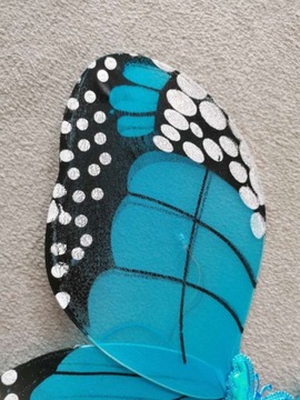 НАРЯД КОСТЮМ БАБОЧКИ С КРЫЛЬЯМИ ФЕИ ПАЧКА СВЕТЯЩАЯСЯ LED 3-9л